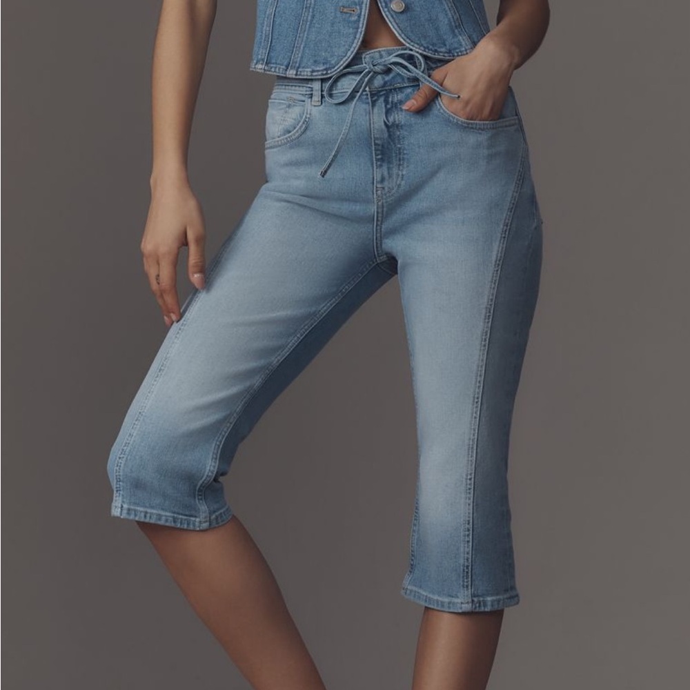 Pilcro High- Rise Tie-Belt Capri Jeans Size 25 NWT